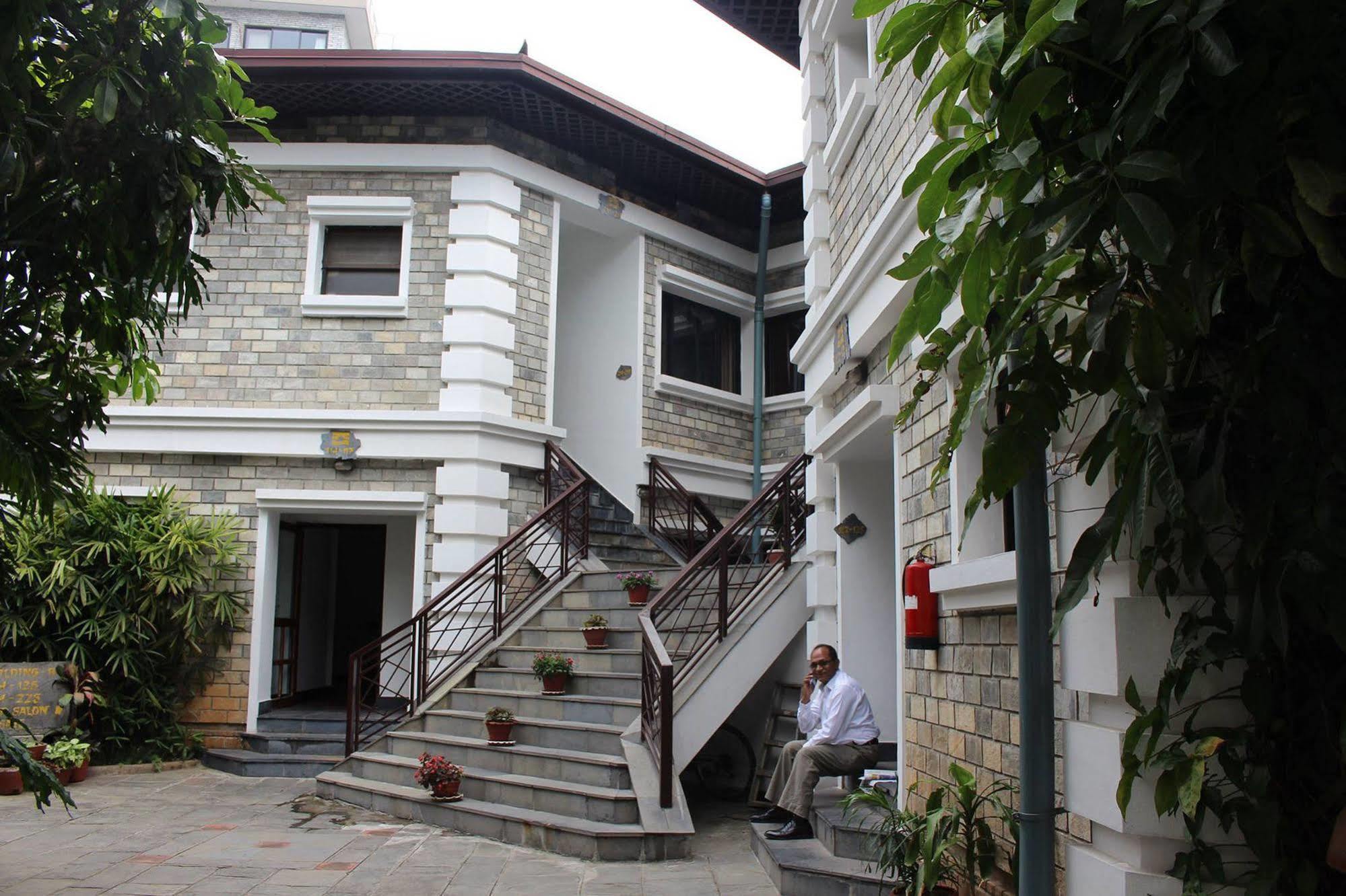 Hotel Trek-O-Tel Pokhara Exterior foto