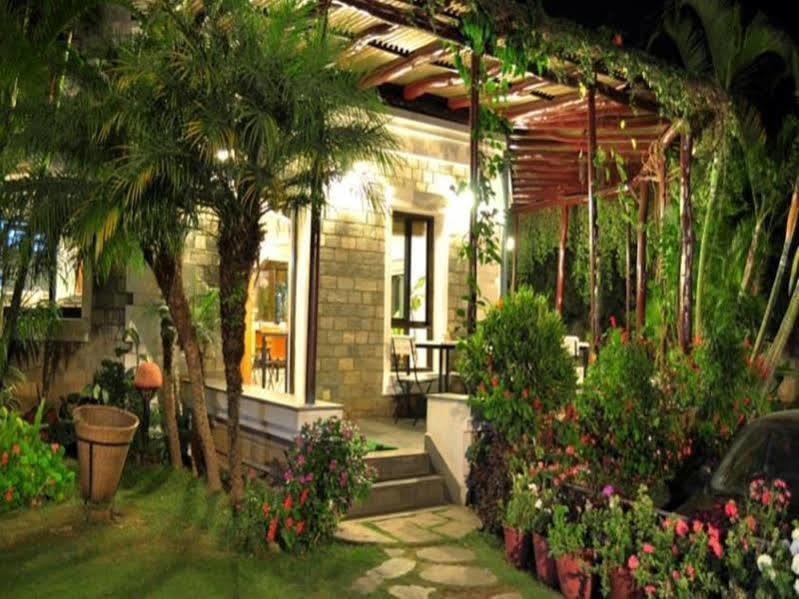 Hotel Trek-O-Tel Pokhara Exterior foto